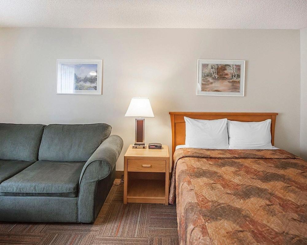 Coast Hinton Hotel Экстерьер фото