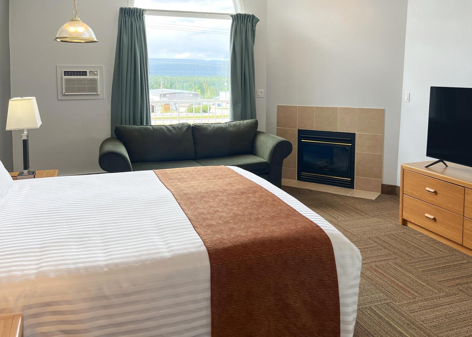 Coast Hinton Hotel Экстерьер фото